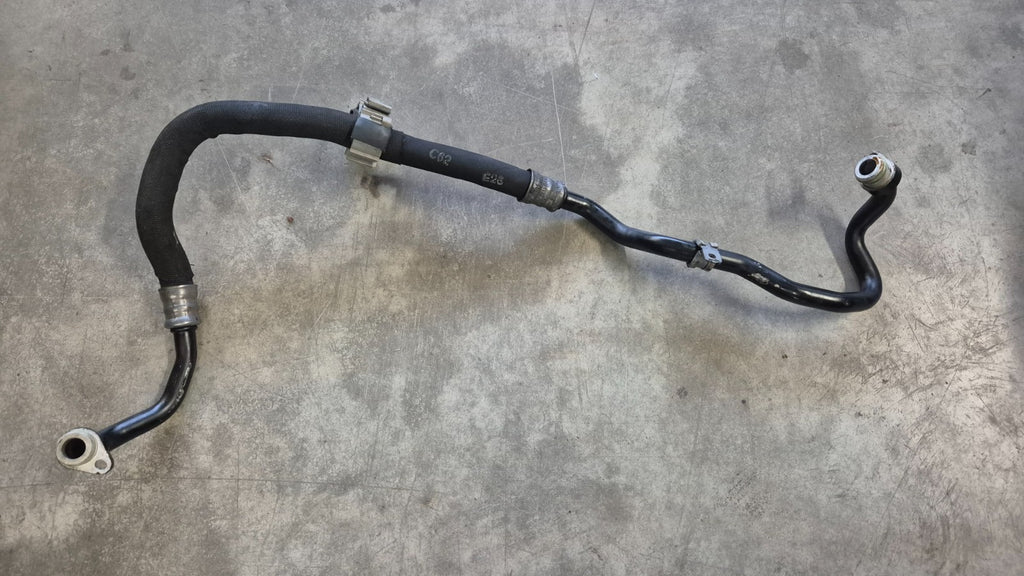 Mercedes-Benz S-Klasse Ölkühlerleitung A2225002388